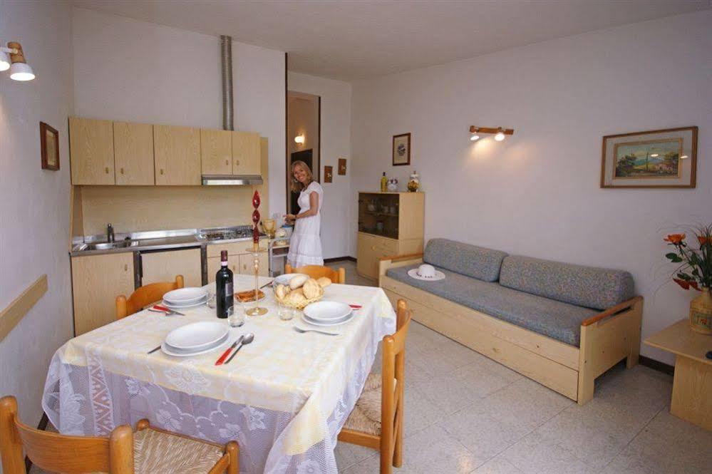 Residence Terry Tremosine Eksteriør bilde